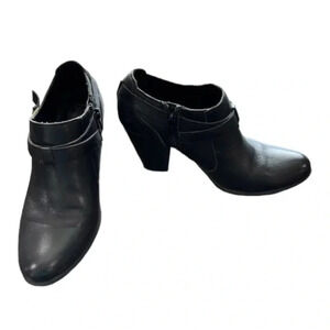 BOC Born Concepts Black Leather Block Heel Zip-Up Ankle Boots Size 9M GUC